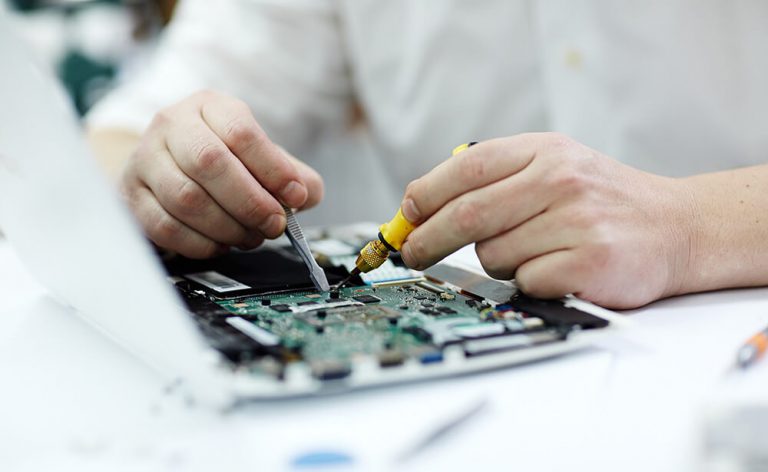 Read more about the article Buy Or Build Your Next Computer